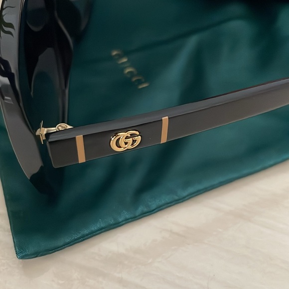 Gucci Black Gradient Square Sunglasses 56mm